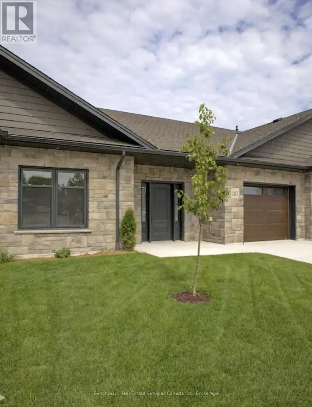30 - 1182 Queen Street, Kincardine